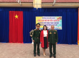 Nói chuyện truyền thống về Quân đội nhân dân Việt Nam